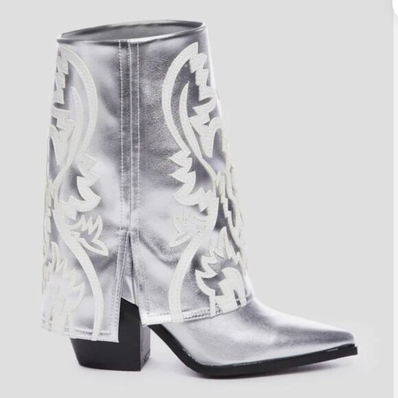 Azalea Wang Esperanza Western Boot In Silver - Picture 2 of 5